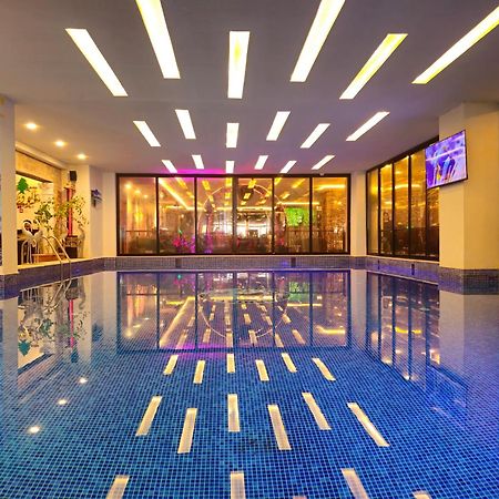 כוויית Dolphin Continental Hotel מראה חיצוני תמונה