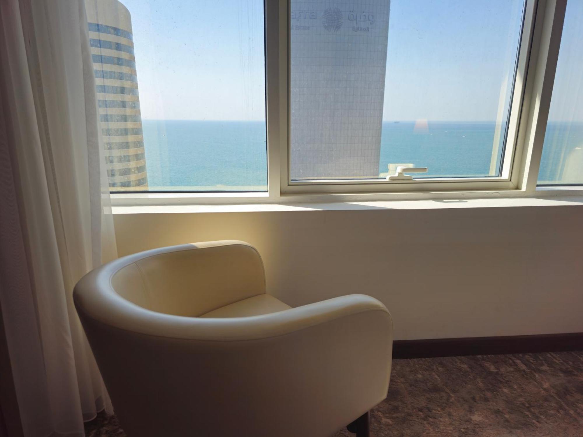 כוויית Dolphin Continental Hotel מראה חיצוני תמונה